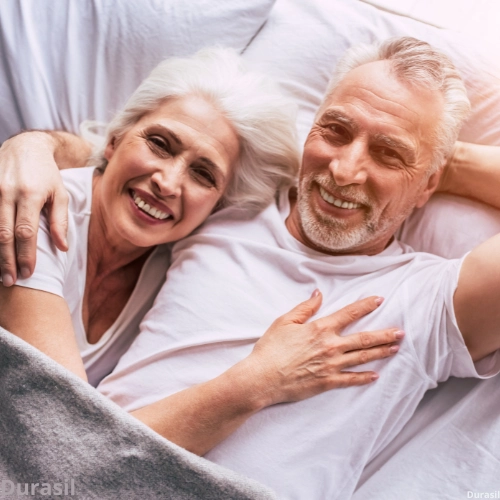 Ilustração de casal feliz após usar Durasil